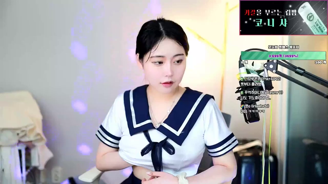 คลิปไลฟ์สาวน่ารักชุดนักเรียนญี่ปุ่นแจ่มๆ