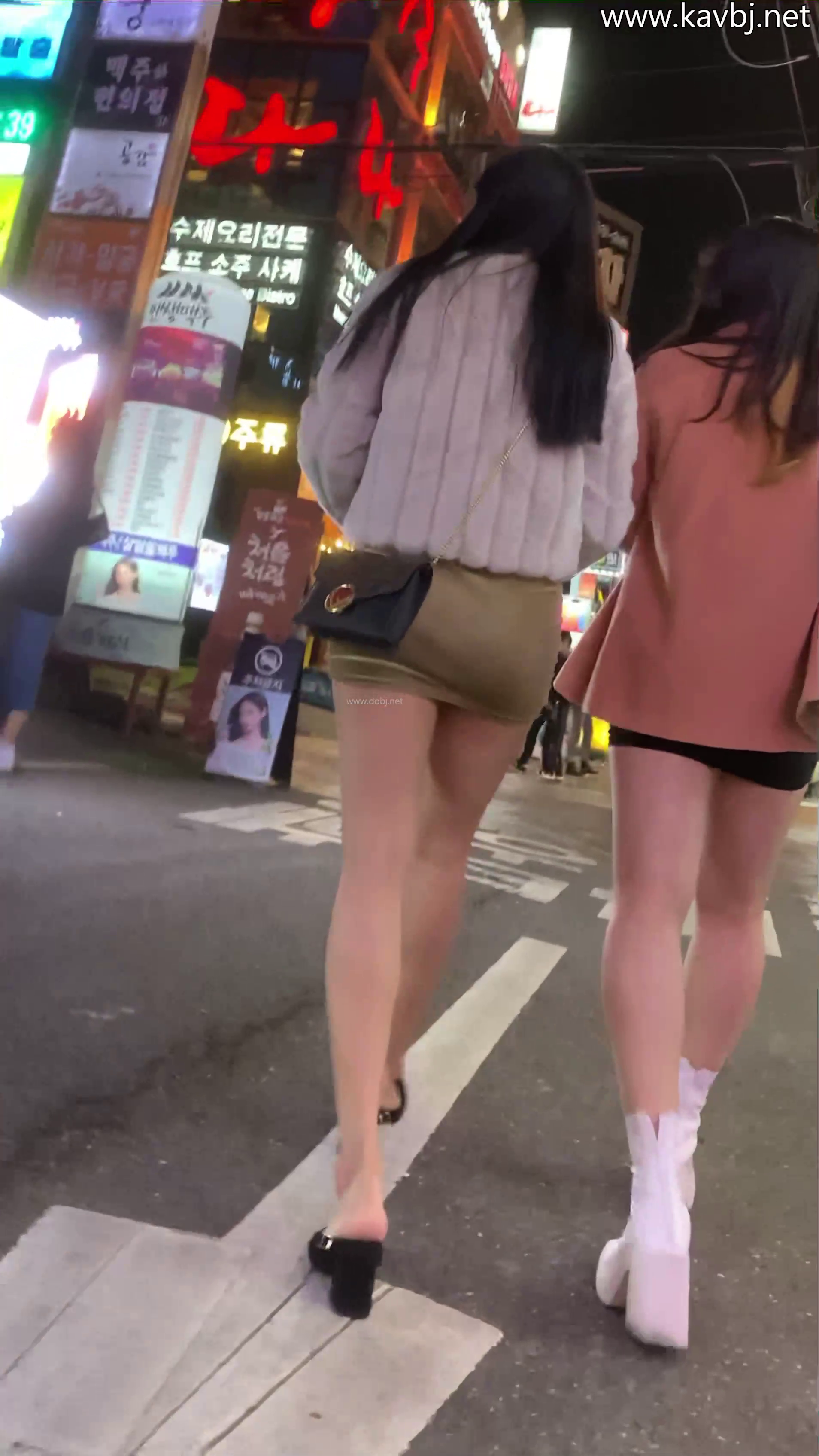 คลิป2สาวญี่ปุ่นสวยหุ่นดี โดนเดินตามแอบถ่าย